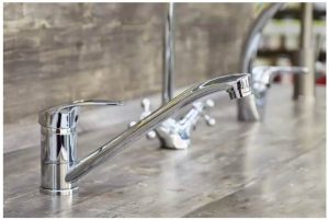 How To Identify Your Kitchen Faucet Brand 1 How To Identify Your Kitchen Faucet Brand - Blog - 1