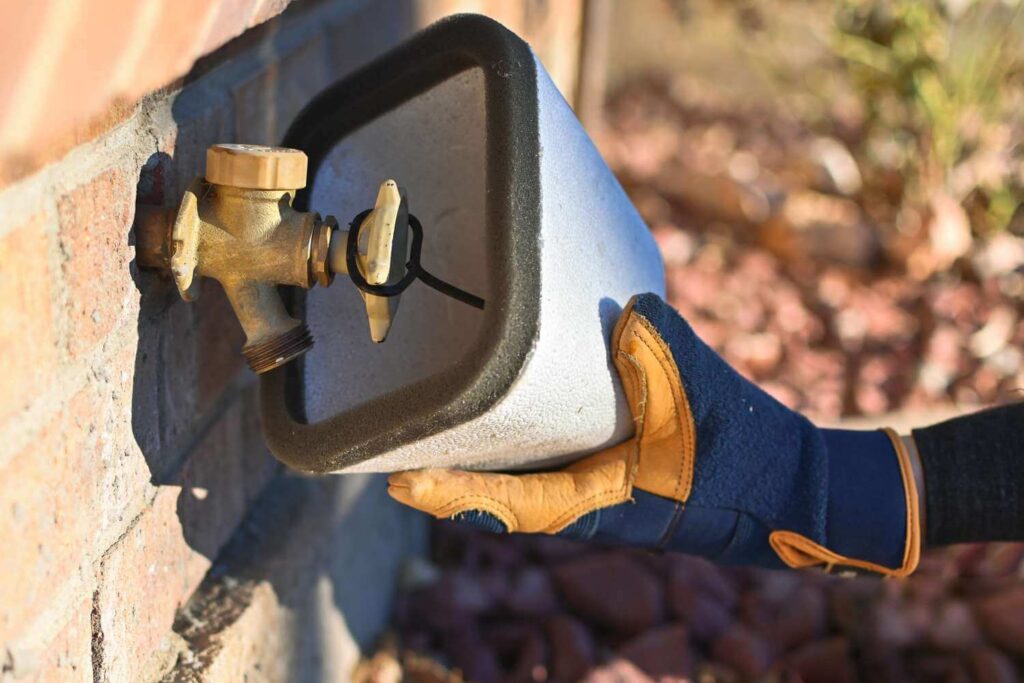 A Comprehensive Guide To Installing Faucet Covers For Winter 3 A Comprehensive Guide To Installing Faucet Covers For Winter - Blog - 3