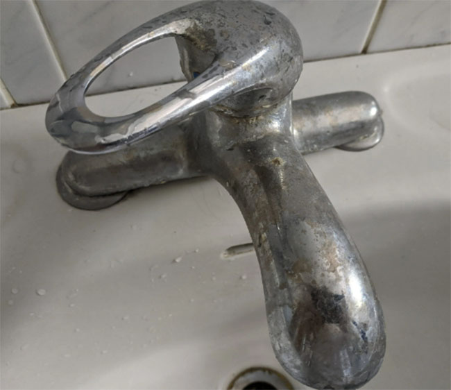 How to Deal with a Ruined Finish on Faucet? 2 How to Deal with a Ruined Finish on Faucet? - Blog - 2