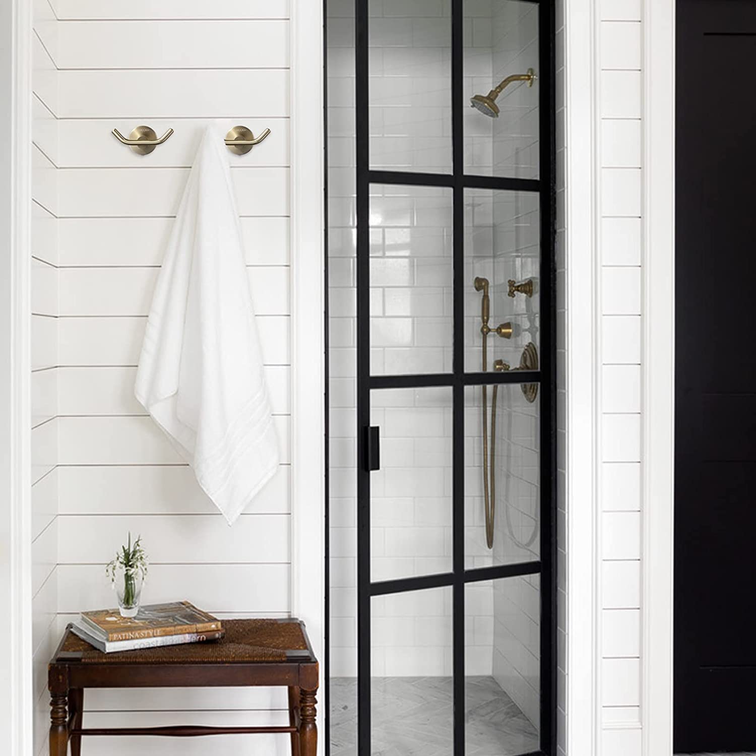 What Is the Unique Bathroom Hooks for Towels? 3 What Is the Unique Bathroom Hooks for Towels? - Blog - 3