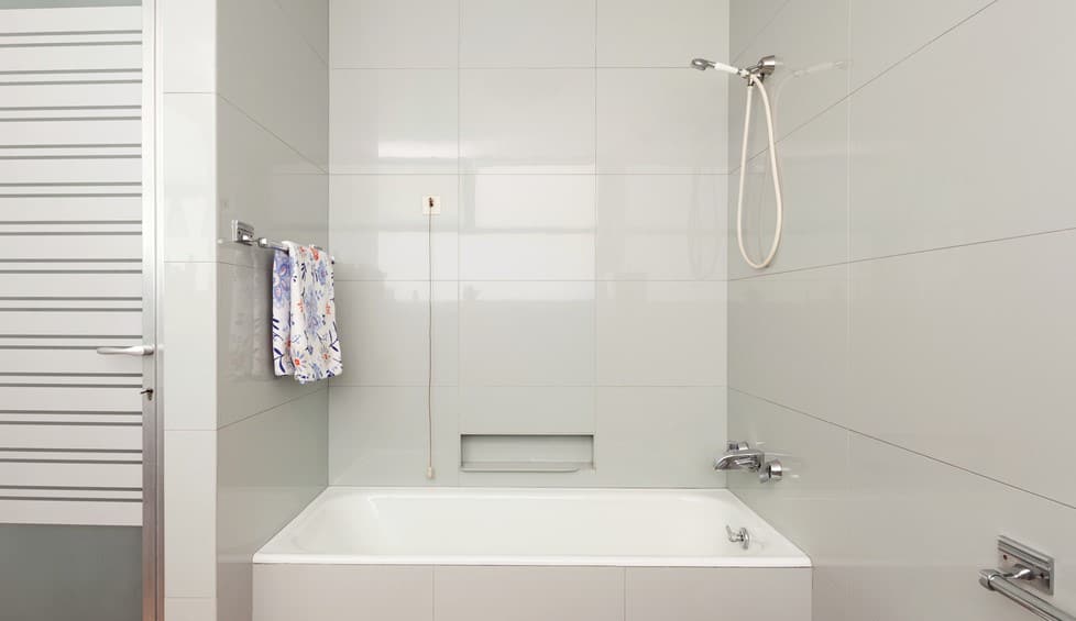 How To Remove A Tub Spout That Is Stuck Full Guide